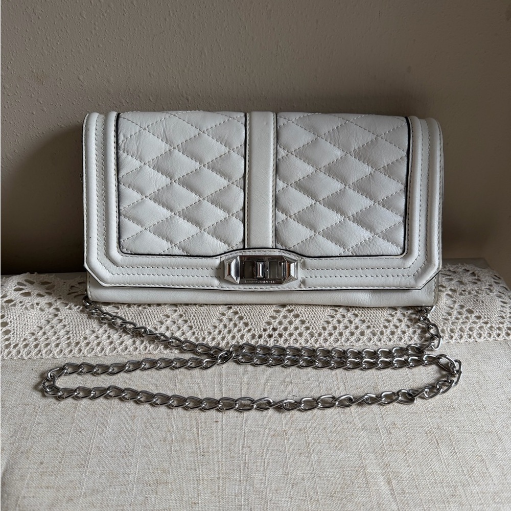 Rebecca Minkoff White
Leather Quilted Love
Collection Crossbody Bag
Purse